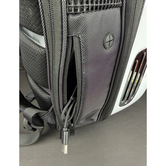 Petkit Breezy Smart Cat Carrier Backpack w/ Fan & Light (Tested) P7701,White,NEW - Picture 7 of 17